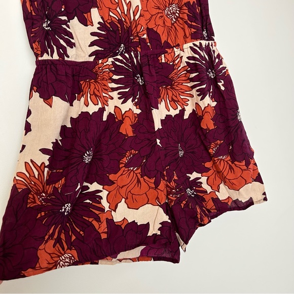 Sisstrevolution Floral Romper - Picture 5 of 12